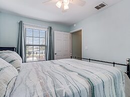 Fisherman's Inn 2 Bedroom Home by RedAwning