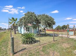 Fisherman's Inn 2 Bedroom Home by RedAwning