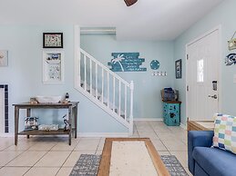 Fisherman's Inn 2 Bedroom Home by RedAwning