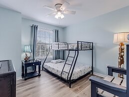 Fisherman's Inn 2 Bedroom Home by RedAwning