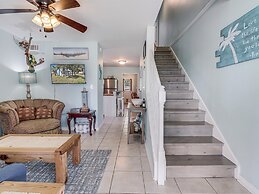 Fisherman's Inn 2 Bedroom Home by RedAwning