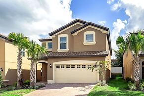 Saltwater Pool Private Pool Luxury Home! 6 Bedroom Home by RedAwning