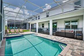 Bring The Whole Family Gate 9 Bedroom 5 Bath 9 Villa by Redawning