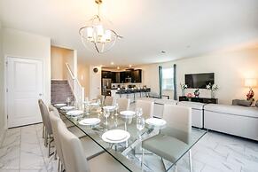 Bring The Whole Family Gate 9 Bedroom 5 Bath 9 Villa by Redawning