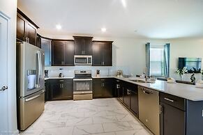 Bring The Whole Family Gate 9 Bedroom 5 Bath 9 Villa by Redawning