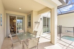 Storey Lake 4 Bed Townhome! 4 Bedroom Townhouse by Redawning