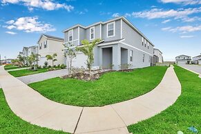 Amazing Game Room Your Kids Will Love! 7 Bedroom Villa by RedAwning