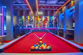 Amazing Game Room Your Kids Will Love! 7 Bedroom Villa by RedAwning
