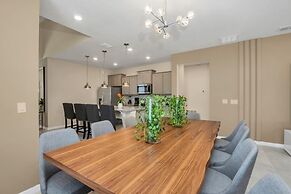 Amazing Game Room Your Kids Will Love! 7 Bedroom Villa by RedAwning