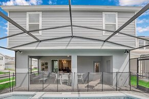 Amazing Game Room Your Kids Will Love! 7 Bedroom Villa by RedAwning