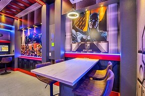 Amazing Game Room Your Kids Will Love! 7 Bedroom Villa by RedAwning