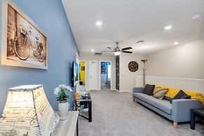 5 Bed Townhome! 5 Bedroom Townhouse by Redawning