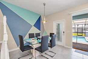 5 Bed Townhome! 5 Bedroom Townhouse by Redawning