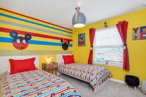 5 Bed Townhome! 5 Bedroom Townhouse by Redawning