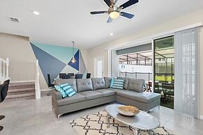 5 Bed Townhome! 5 Bedroom Townhouse by Redawning