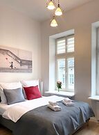 Starowiślna 41-43 by PI Apartments