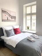 Starowiślna 41-43 by PI Apartments