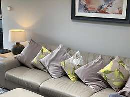 The View, Charming 2-bed Apartment in Shaftesbury,