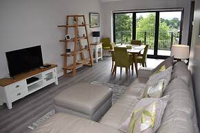 The View, Charming 2-bed Apartment in Shaftesbury,