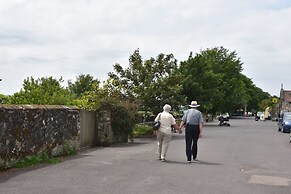 The View, Charming 2-bed Apartment in Shaftesbury,