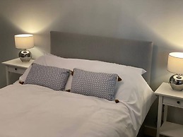 The View, Charming 2-bed Apartment in Shaftesbury,