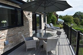 The View, Charming 2-bed Apartment in Shaftesbury,