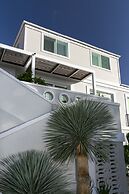 Wharfside Village Hotel