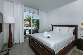 Wharfside Village Hotel