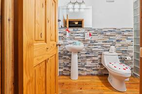 Hotel and Dive Center Roatan Yacht Club