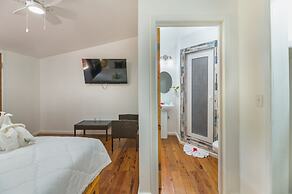 Hotel and Dive Center Roatan Yacht Club