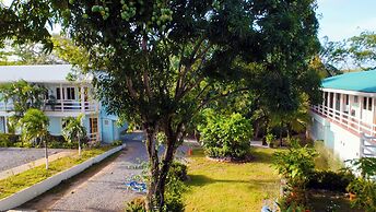 Hotel and Dive Center Roatan Yacht Club