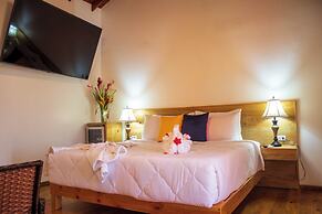 Hotel and Dive Center Roatan Yacht Club