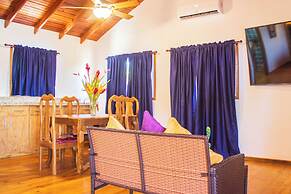 Hotel and Dive Center Roatan Yacht Club