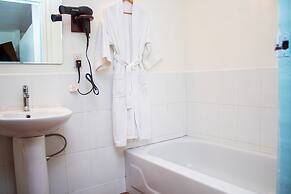 Hotel and Dive Center Roatan Yacht Club