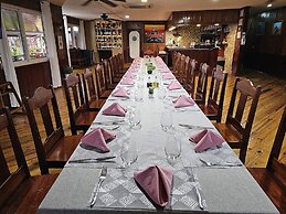 Hotel and Dive Center Roatan Yacht Club