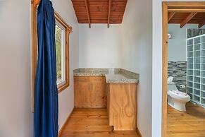 Hotel and Dive Center Roatan Yacht Club