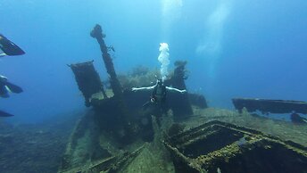 Hotel and Dive Center Roatan Yacht Club