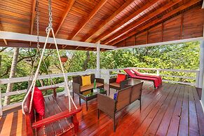 Hotel and Dive Center Roatan Yacht Club