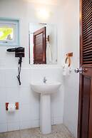 Hotel and Dive Center Roatan Yacht Club