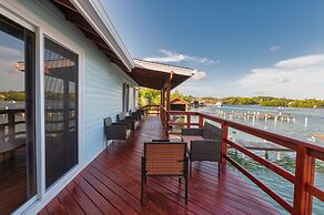 Hotel and Dive Center Roatan Yacht Club