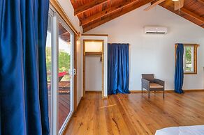 Hotel and Dive Center Roatan Yacht Club