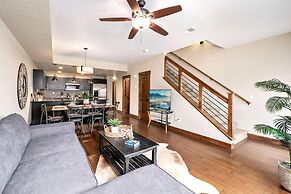 Spectacular Townhome near Breweries and River District!