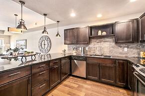 Spectacular Townhome near Breweries and River District!