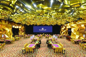 Elexus Hotel Resort & Spa & Casino