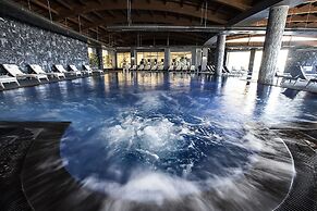 Elexus Hotel Resort & Spa & Casino