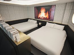 UH Suite The Myeongdong