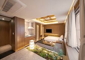 UH Suite The Myeongdong