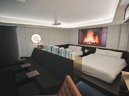UH Suite The Myeongdong