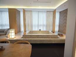 UH Suite The Myeongdong