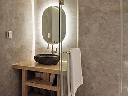 UH Suite The Myeongdong